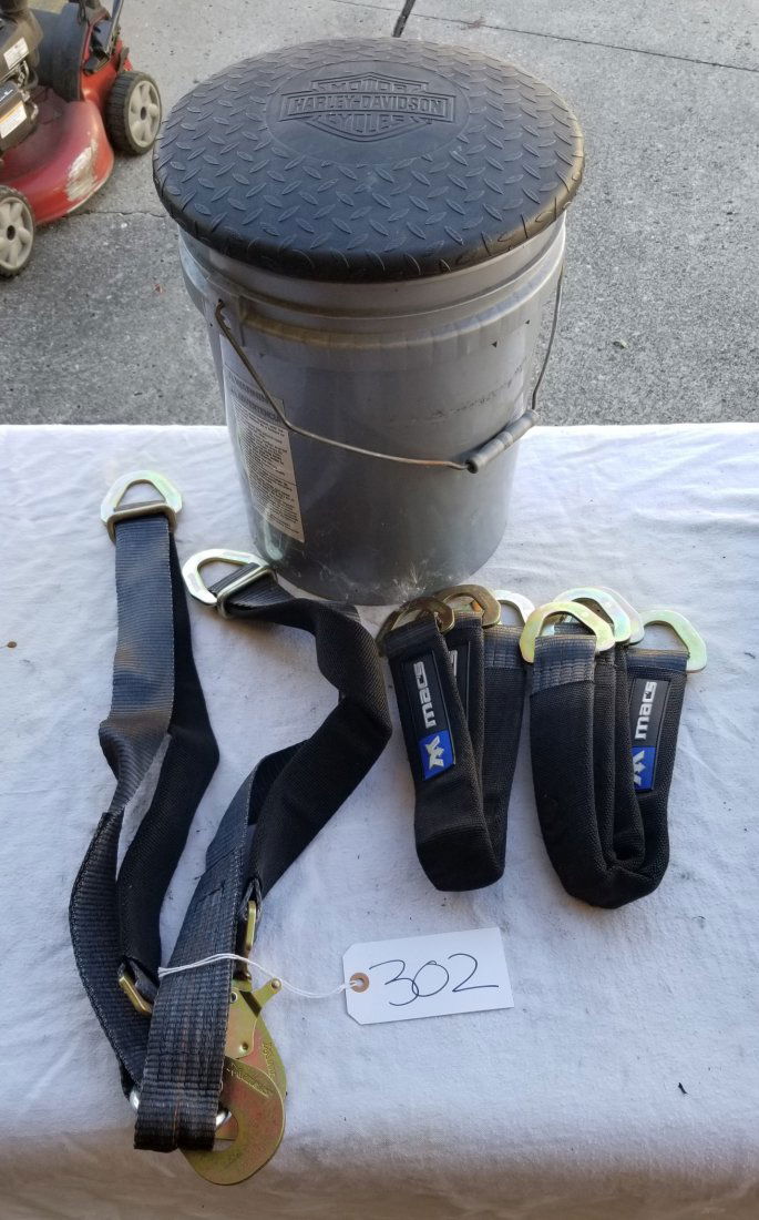 MAC'S Axle Straps, Harley Davidson Bucket Seat (1 of 4)