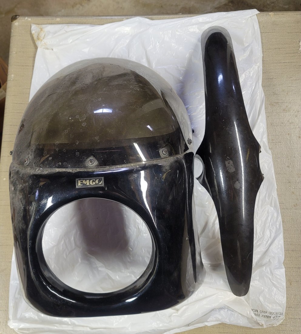Black Sport Fairing and Fender: Black Sport Fairing and Fender