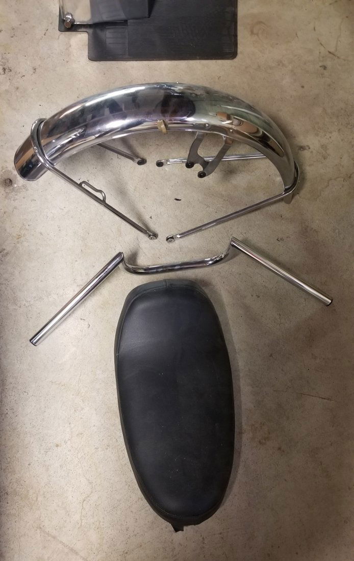 Vintage Honda Motorcycle Fender, Seat, Handle Bars (1 of 5)