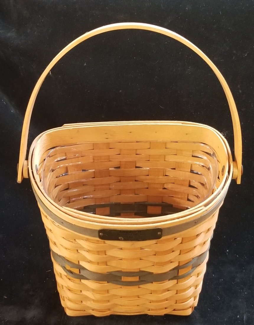 1998 Longaberger Christmas Collection Glad Tidings: 1998 Longaberger Christmas Collection Glad Tidings Basket with Liner 6"D x 8"H x 9"W