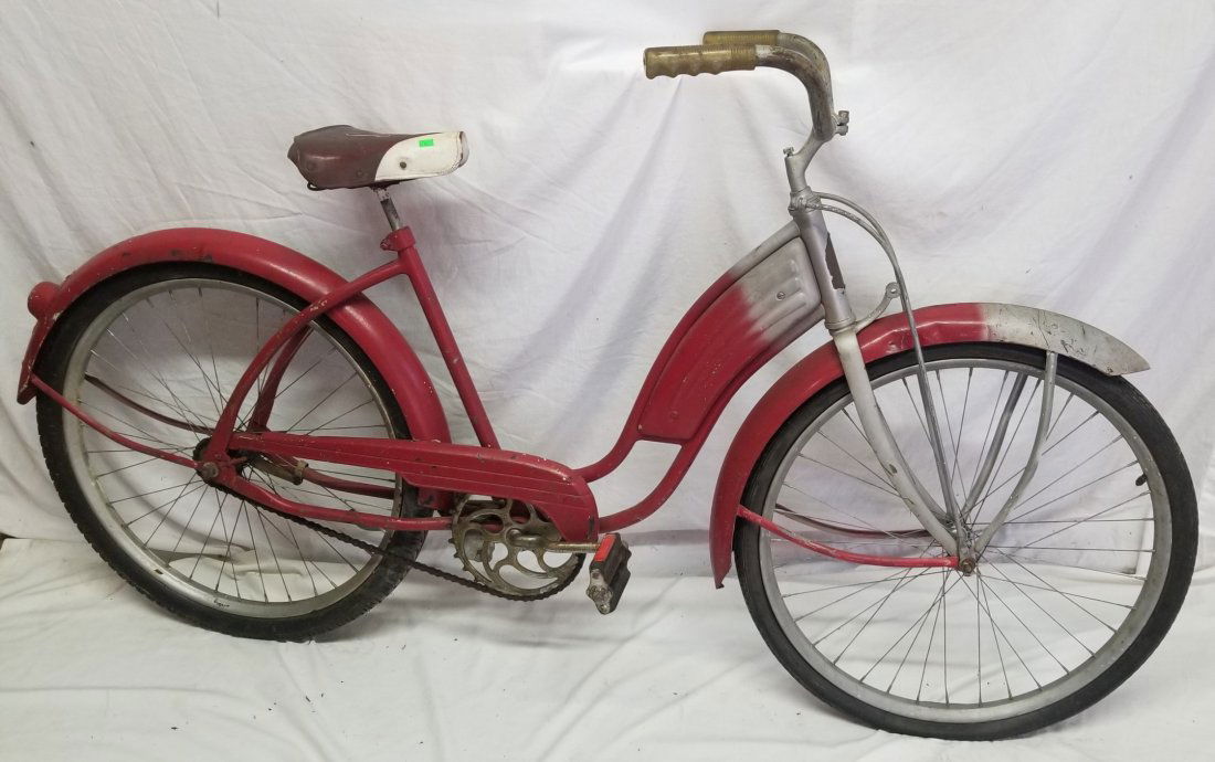 Vintage Schwinn Roadster Bike: Vintage Schwinn Roadster Bike