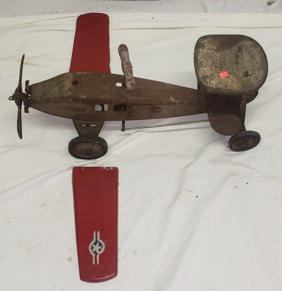 Vintage Metal Ride on Airplane with Newer Wings: Vintage Metal Ride on Airplane with Newer Wings 22"L x 24"W