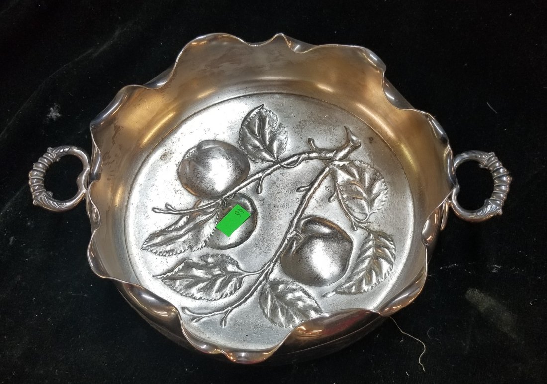 Signed Pairpoint Quadruple Plate Bowl 8": Signed Pairpoint Quadruple Plate Bowl 8"