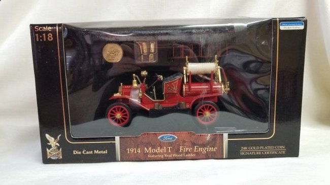 1914 Ford Model T Fire Engine 1:18 Scale: 1914 Ford Model T Fire Engine 1:18 Scale with 24K Gold Plated Coin by Road Signature