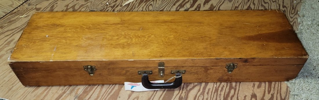 Wood Arrow Case with Arrows: Wood Arrow Case with Arrows