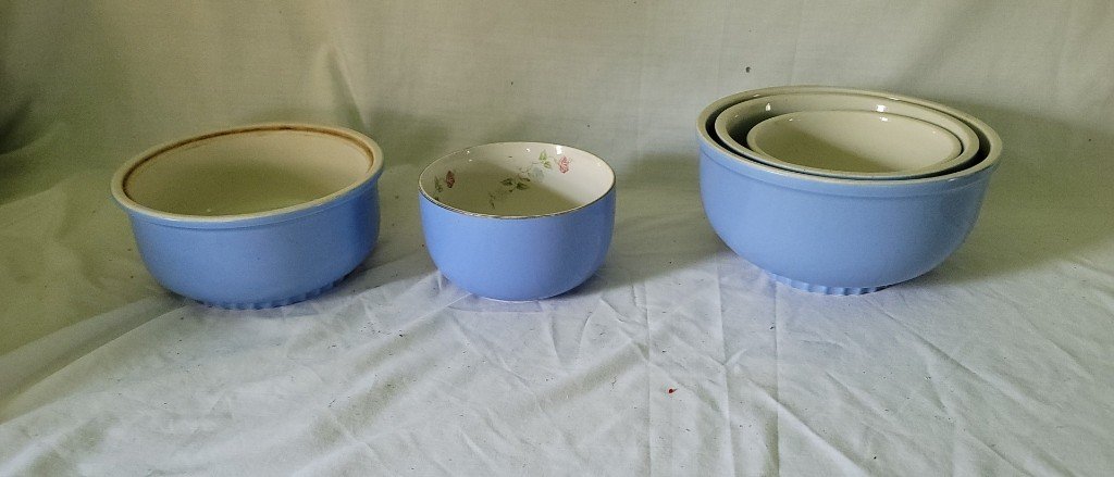 Vintage Blue Pottery Nesting Bowls, Hall Bowl: Vintage Blue Pottery Nesting Mixing Bowls with Extra Bowl, Hall Bowl