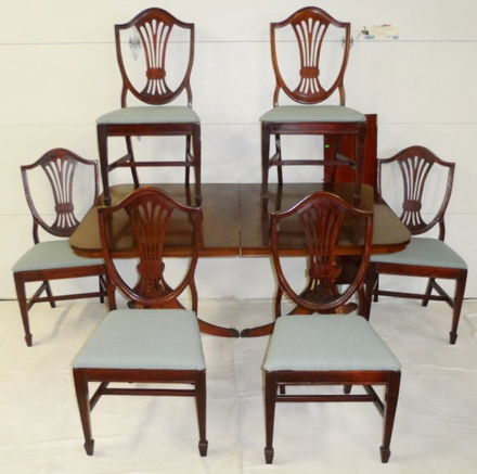 Bernhardt Mahogany Dining Table 6 Shield Back Chairs Jan 01 2018 Leonard S Auction Service In Mi - Bernhardt Mahogany Dining Room Set Bernhardt Mahogany Dining Table 6 Shield Back Chairs Jan 01 2018 Leonard S Auction Service In Mi - Bernhardt Mahogany Dining Room Set