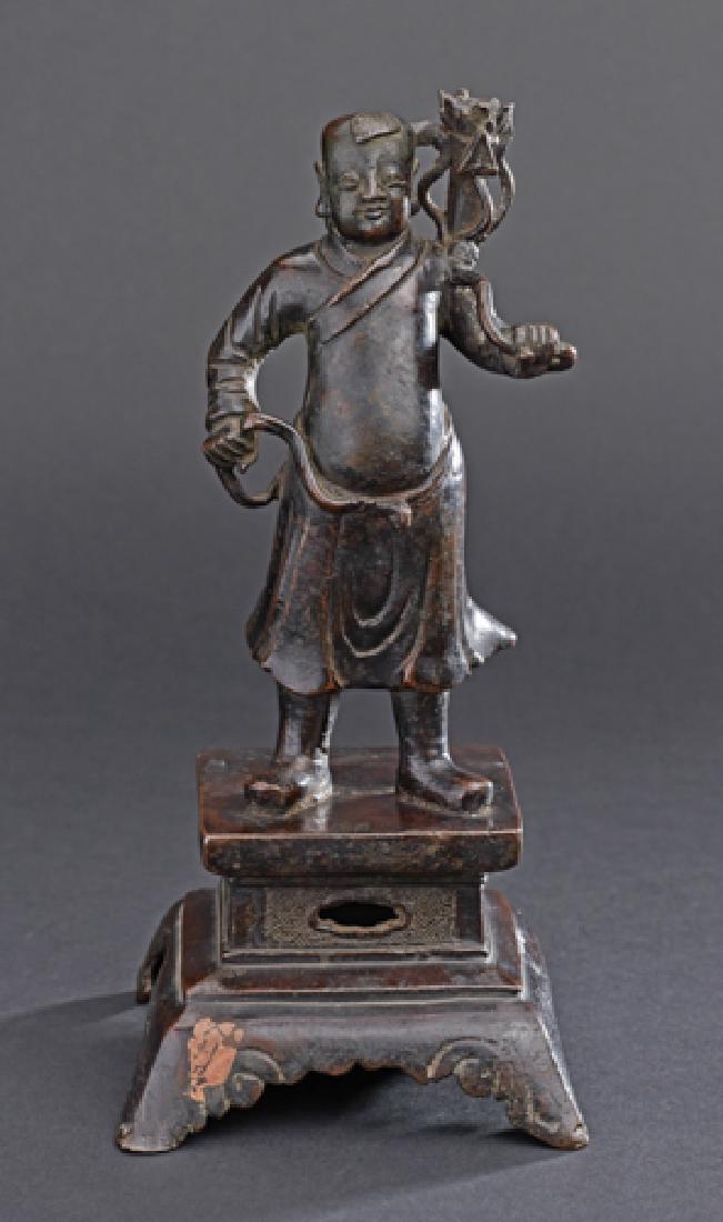 FORTUNE-BOY STANDING ON BASE (1 of 5)