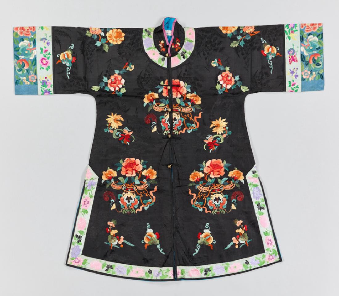 A BLACK SILK LADY'S ROBE WITH FLOWERS, REPUBLICAN (1 of 4)