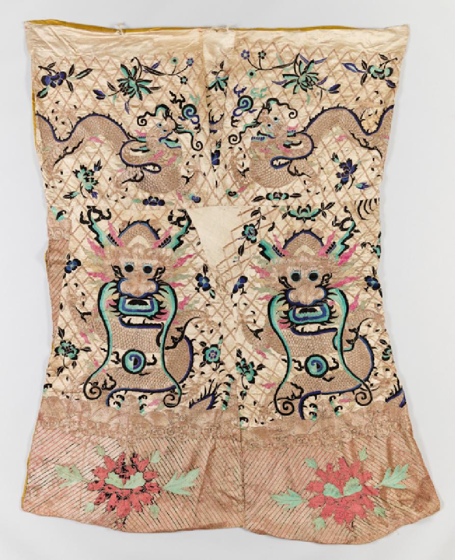 A LARGE SILK EMBROIDERY PANEL WITH DRAGONS, QING (1 of 4)