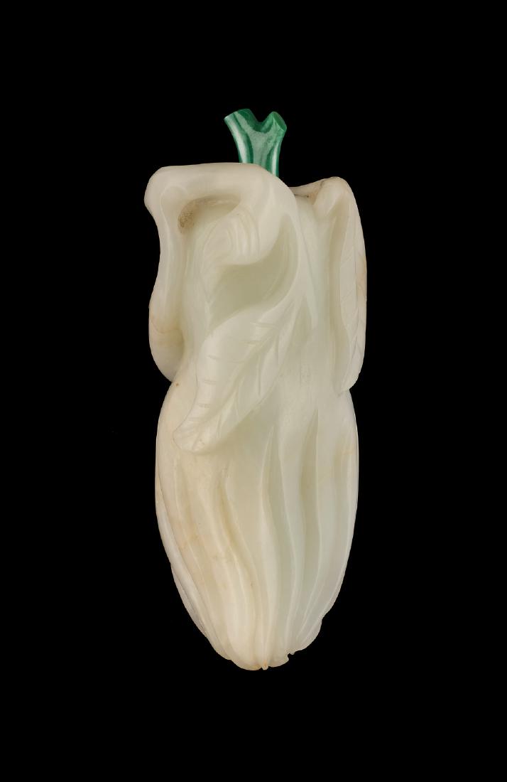 A WHITE JADE 'FINGER CITRON' SNUFF BOTTLE, QING DYNASTY (1 of 6)