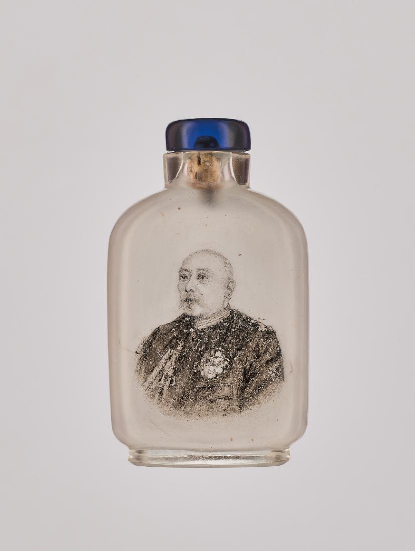 A MA SHAOXUAN PORTRAIT SNUFF BOTTLE OF EMPEROR HONGXIAN (1 of 7)