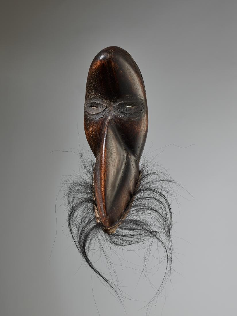 A PASSPORT GAEGON BIRD MASK, DAN PEOPLE (1 of 5)