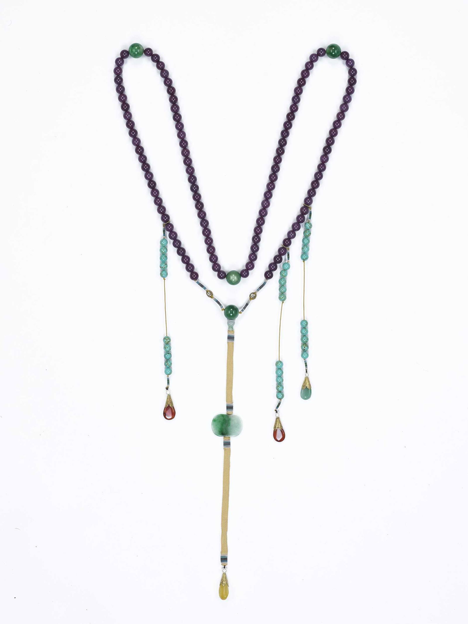 A JADE AND TURQUOISE COURT NECKLACE, CHAOZHU, LATE QING (1 of 6)