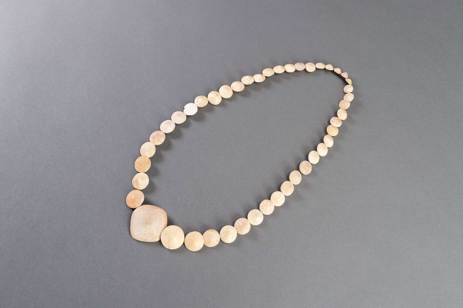 A RARE MEHRGARH SEA SHELL BELT (1 of 4)