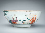 A FAMILLE ROSE 'EUROPEAN SUBJECT' PORCELAIN PUNCH BOWL, 18th CENTURY