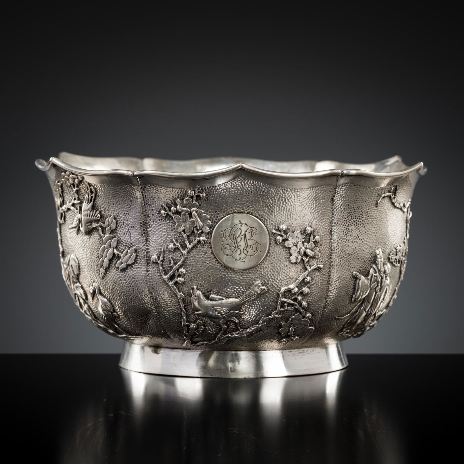 AN EXPORT SILVER BOWL, MARKS OF WA CHUN AND YE ZHA, QING DYNASTY, CIRCA 1910 (1 of 13)
