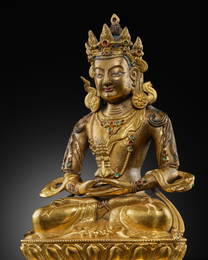 A GILT BRONZE FIGURE OF AMITAYUS, QIANLONG PERIOD