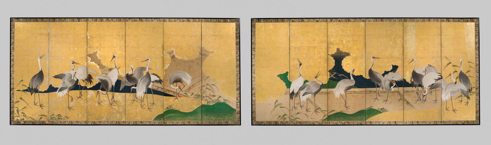 A FINE PAIR OF SIX-PANEL BYOBU (FOLDING SCREENS) DEPICTING CRANES (1 of 11)