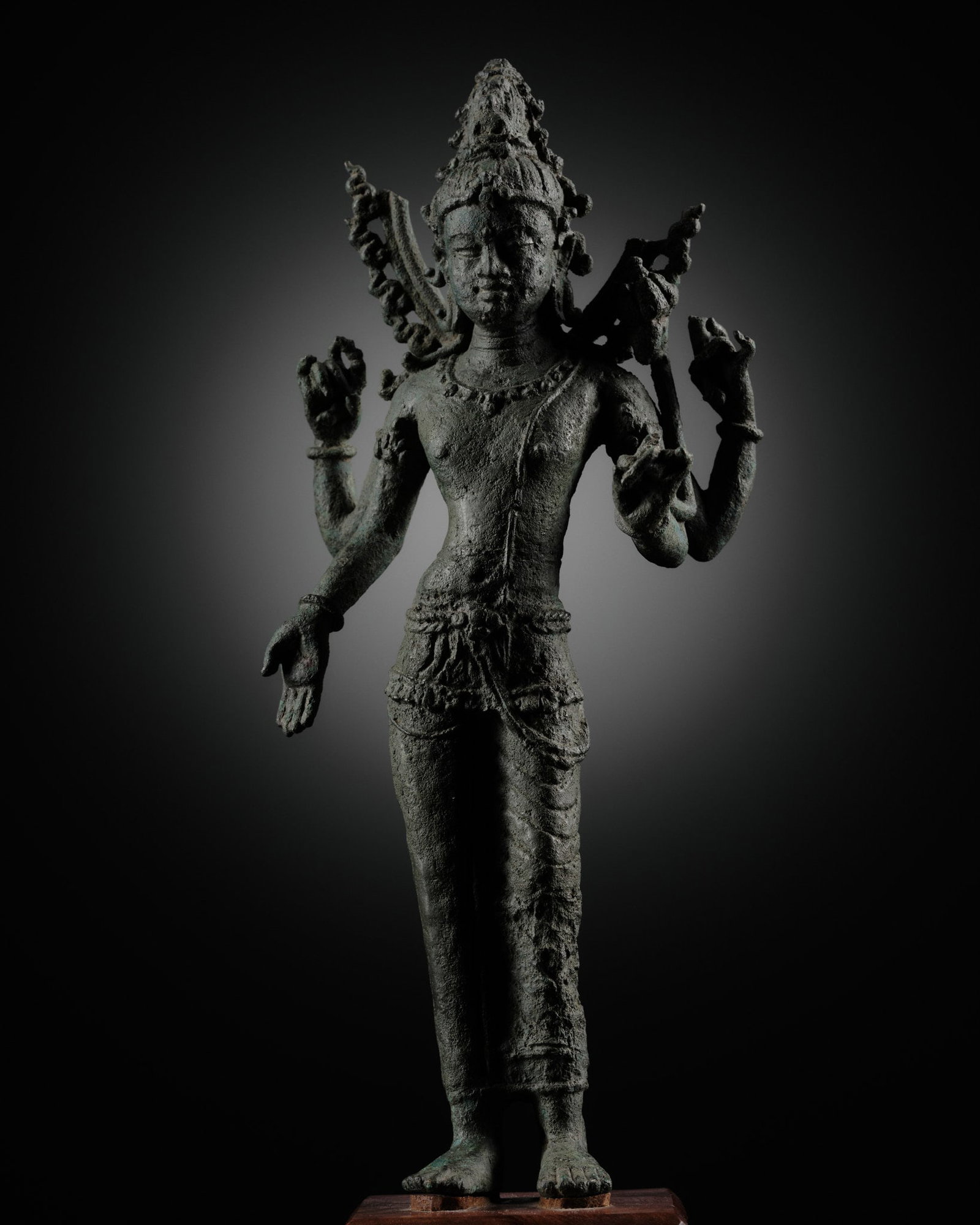 A BRONZE FIGURE OF AVALOKITESHVARA, SRIVIJAYA, 7TH-10TH CENTURY (1 of 12)