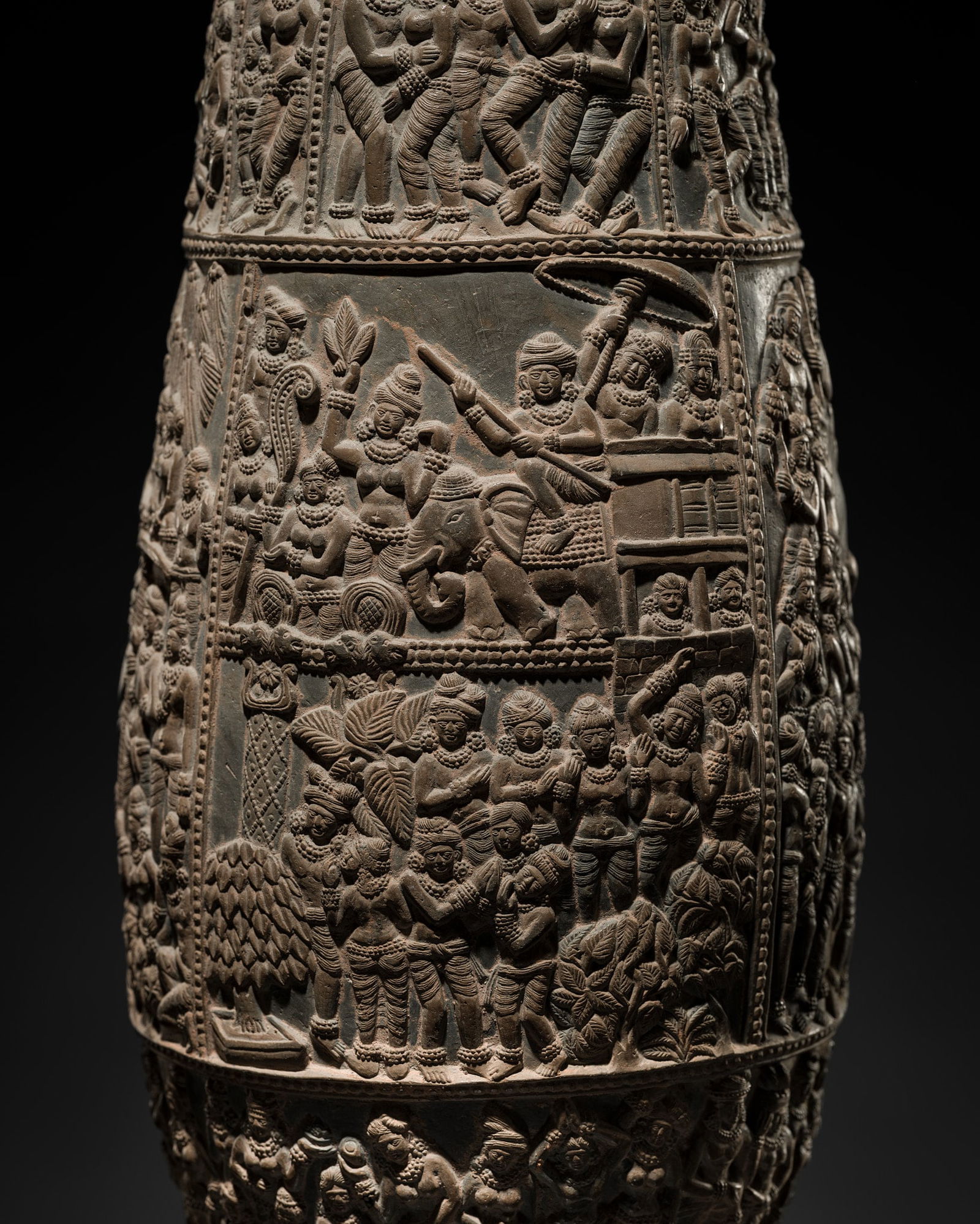 A VERY LARGE AND IMPORTANT CHANDRAKETUGARH POTTERY VESSEL, 2ND-1ST CENTURY BC: A VERY LARGE AND IMPORTANT CHANDRAKETUGARH POTTERY VESSEL, 2ND-1ST CENTURY BC Scientific Analysis Report: A thermoluminescence analysis report issued by Oxford Authentication on 17 August 2004, based