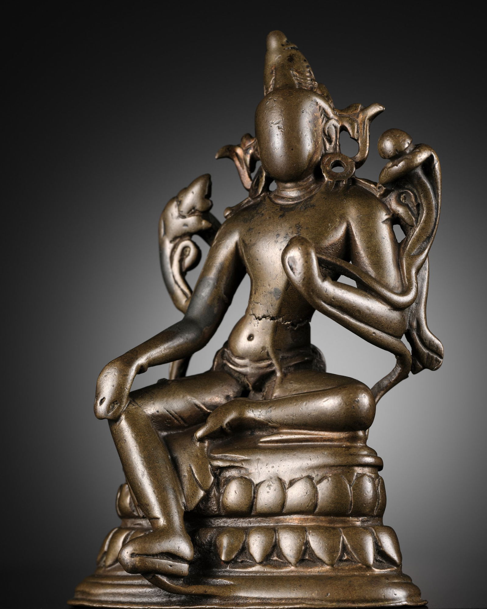 A BRONZE FIGURE OF LOKANATHA AVALOKITESHVARA, PALA PERIOD (1 of 10)