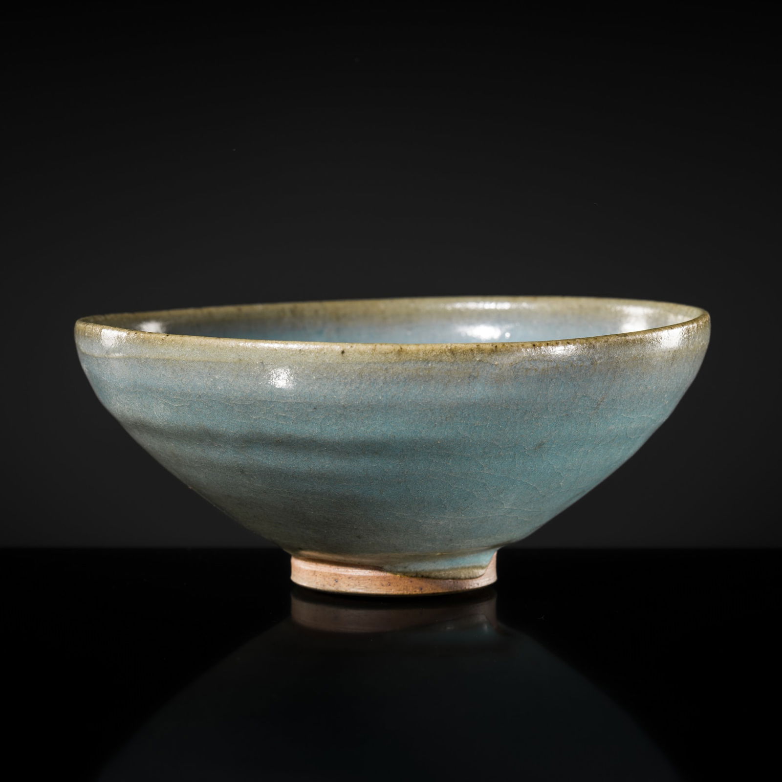 A MAGNIFICENT LAVENDER-BLUE-GLAZED JUN BOWL, LATE NORTHERN SONG-JIN DYNASTY (1 of 11)
