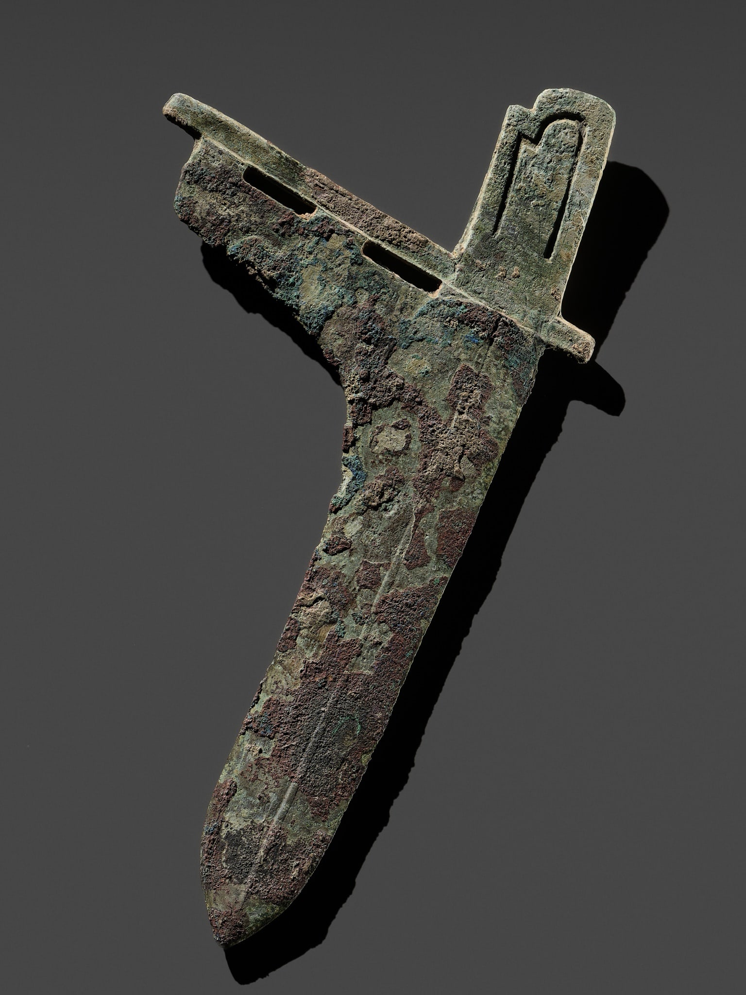 A BRONZE HALBERD BLADE (GE), EASTERN ZHOU DYNASTY (1 of 10)