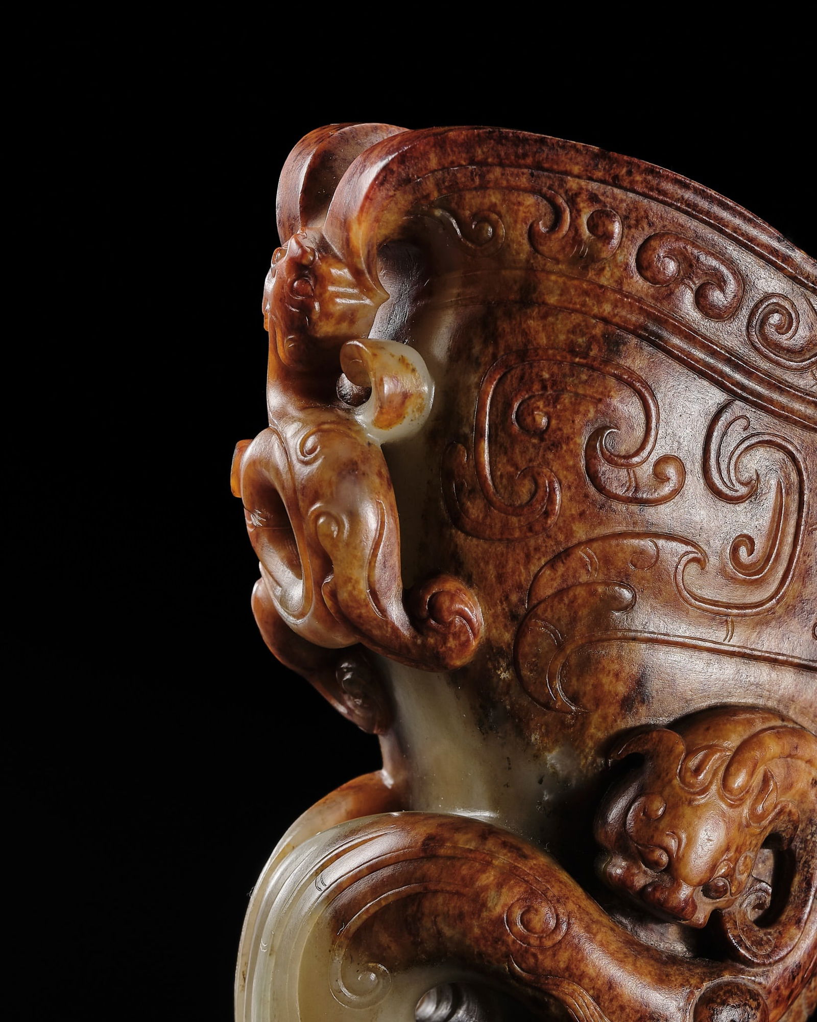 AN EXCEPTIONAL AND IMPORTANT CELADON AND RUSSET 'CHILONG' RHYTON, HAN DYNASTY: AN EXCEPTIONAL AND IMPORTANT CELADON AND RUSSET 'CHILONG' RHYTON, HAN DYNASTY Published: Jean-Paul Desroches (ed.) et al, The Beginning of the World. Dragons, Phoenix and Other Chimera,