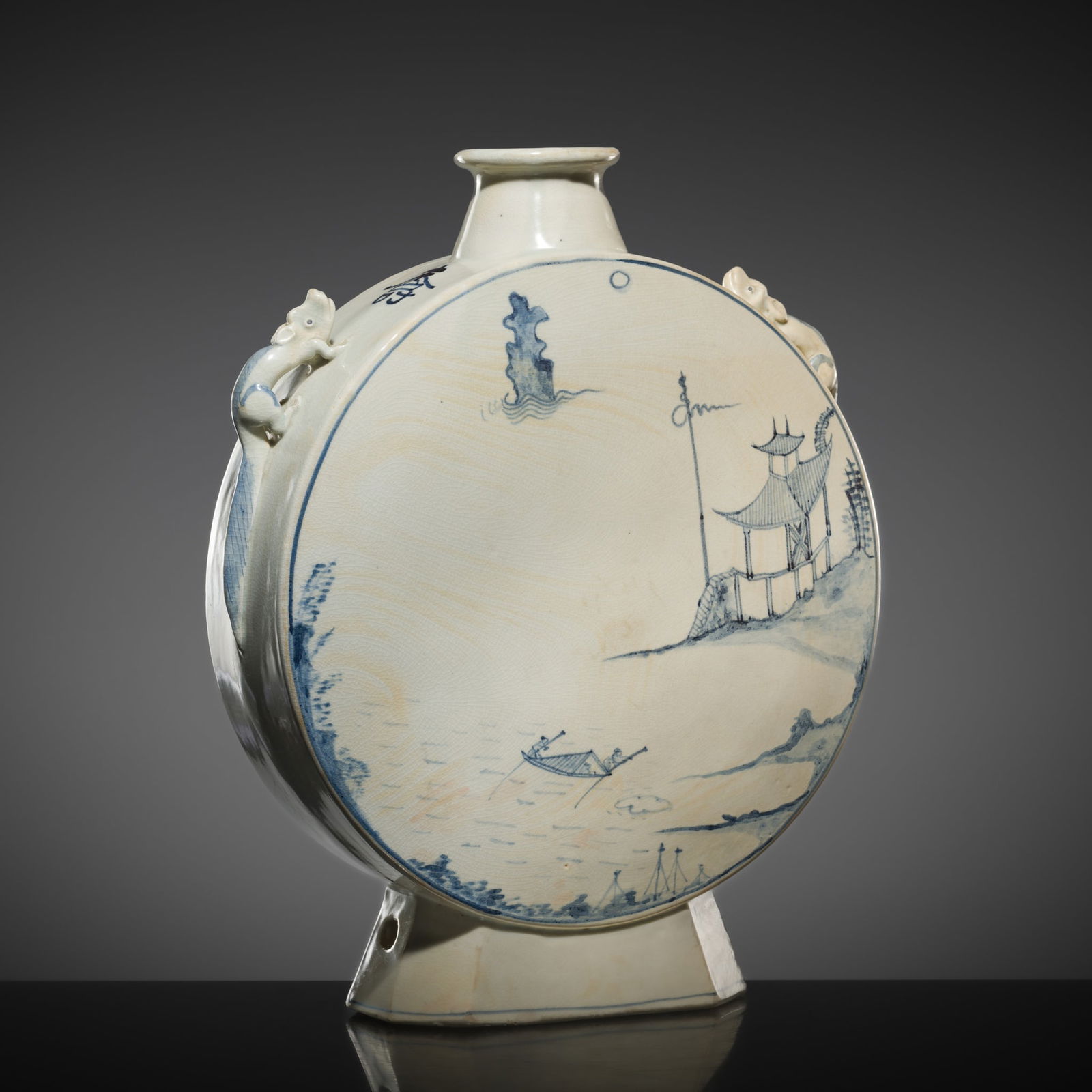 A LARGE AND EXCEEDINGLY RARE BLUE AND WHITE PORCELAIN MOON FLASK WITH COASTAL LANDSCAPE SCENES, (1 of 14)