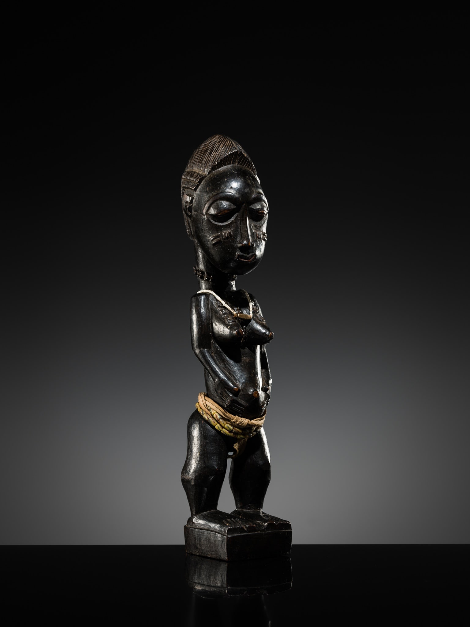 A WOOD 'BLOLO BLA' FIGURE, BAULE CULTURE, CÔTE D'IVOIRE, LATE 19TH TO MID-20TH CENTURY - 3