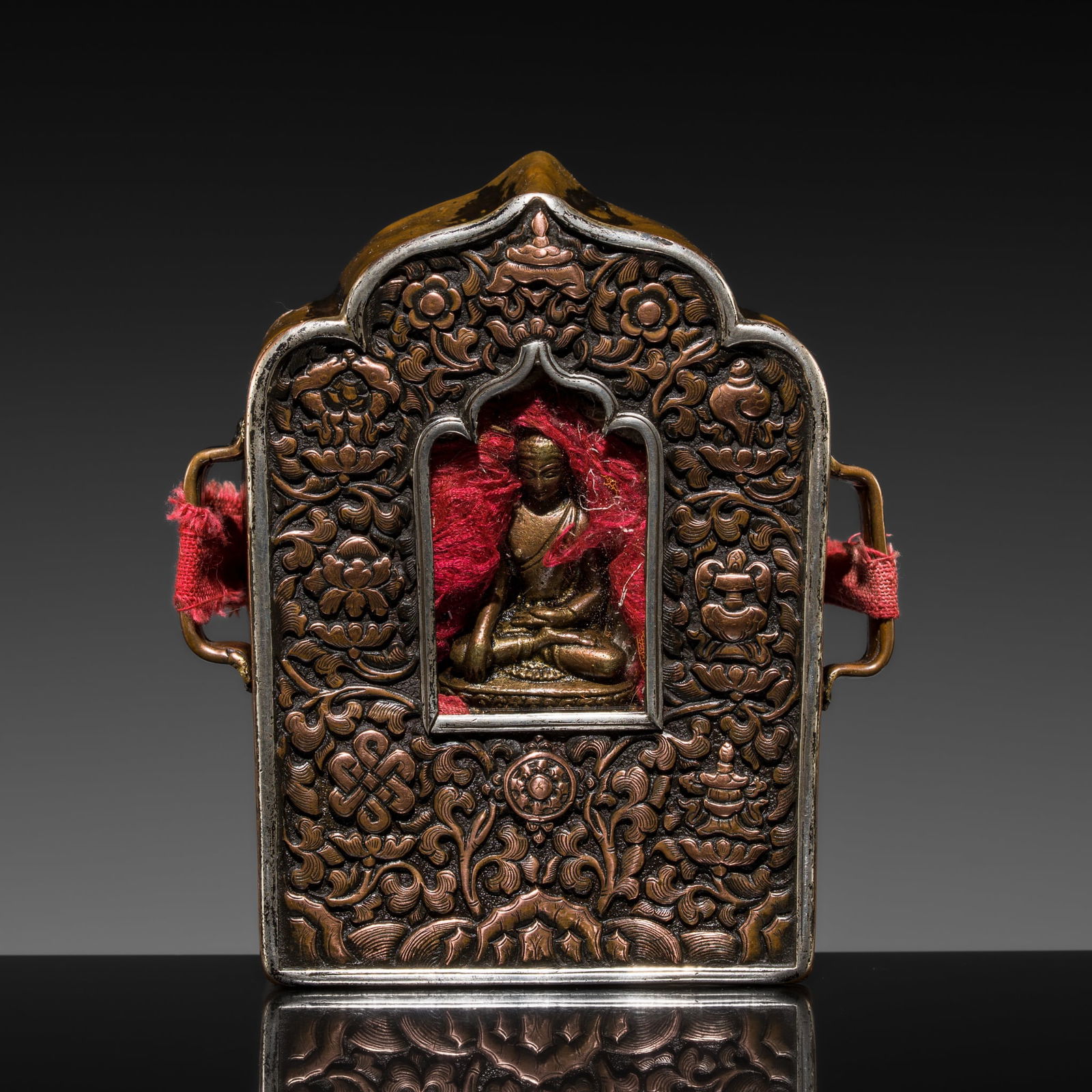 A HEAVY SILVER AND COPPER REPOUSSÉ PORTABLE SHRINE WITH A BRONZE TSA-TSA, GAU (1 of 14)