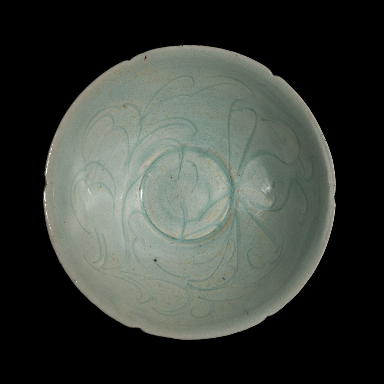 A SUPERBLY CARVED QINGBAI 'PEONY' FOLIATE BOWL, SOUTHERN SONG DYNASTY (1 of 9)