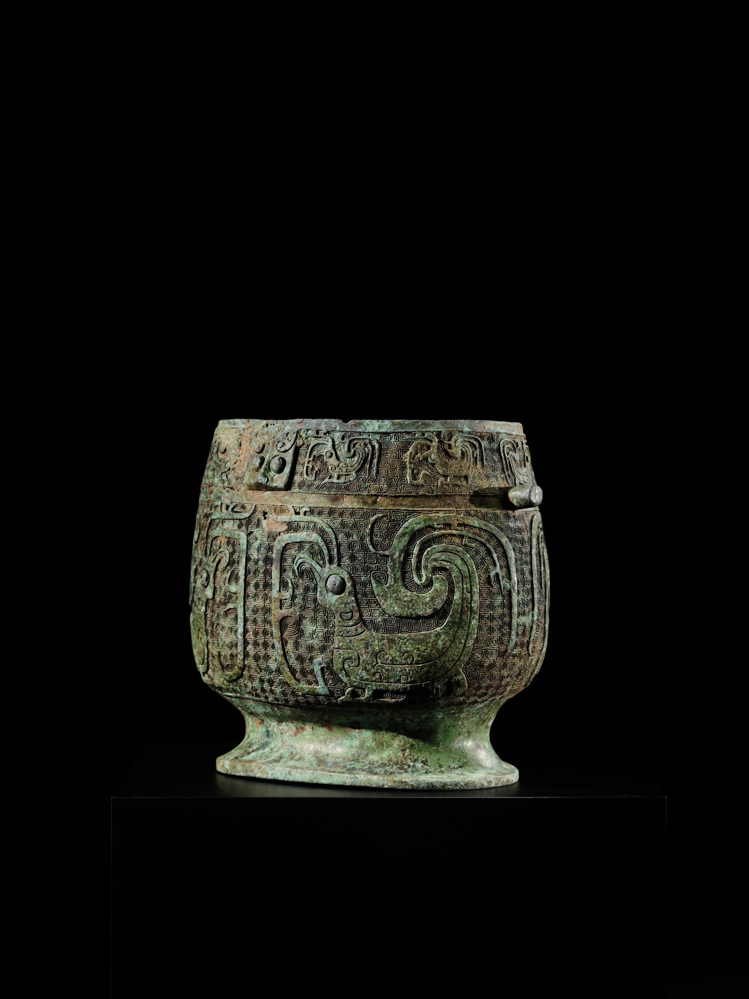 A RARE BRONZE RITUAL FOOD VESSEL, YOU, WESTERN ZHOU DYNASTY, 10TH CENTURY BC - 14