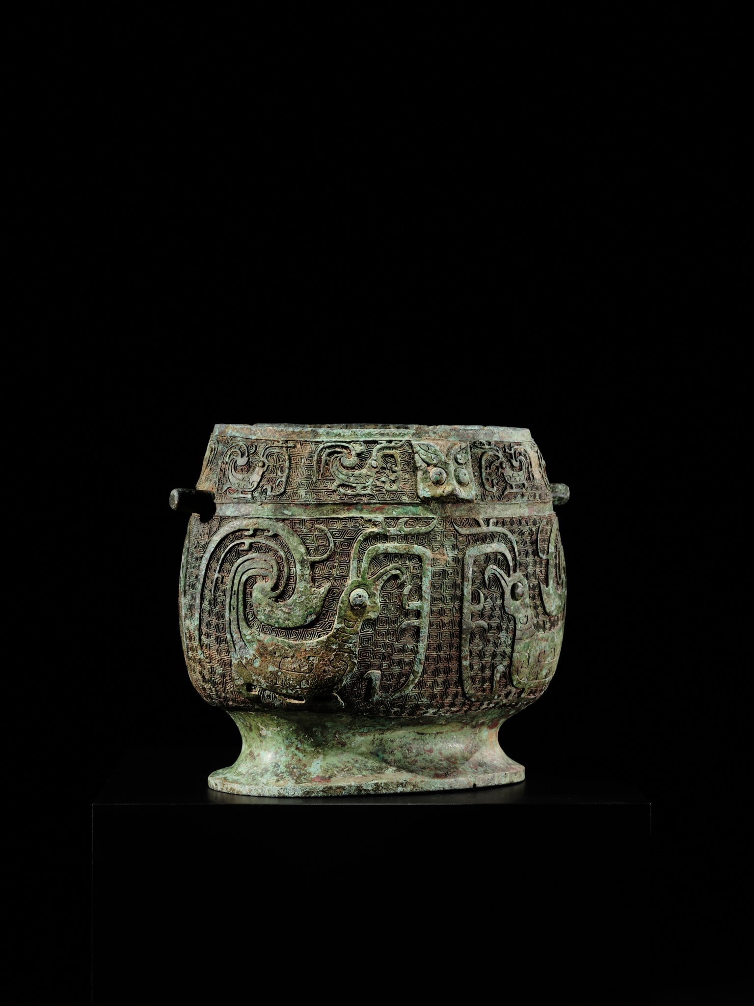 A RARE BRONZE RITUAL FOOD VESSEL, YOU, WESTERN ZHOU DYNASTY, 10TH CENTURY BC - 16