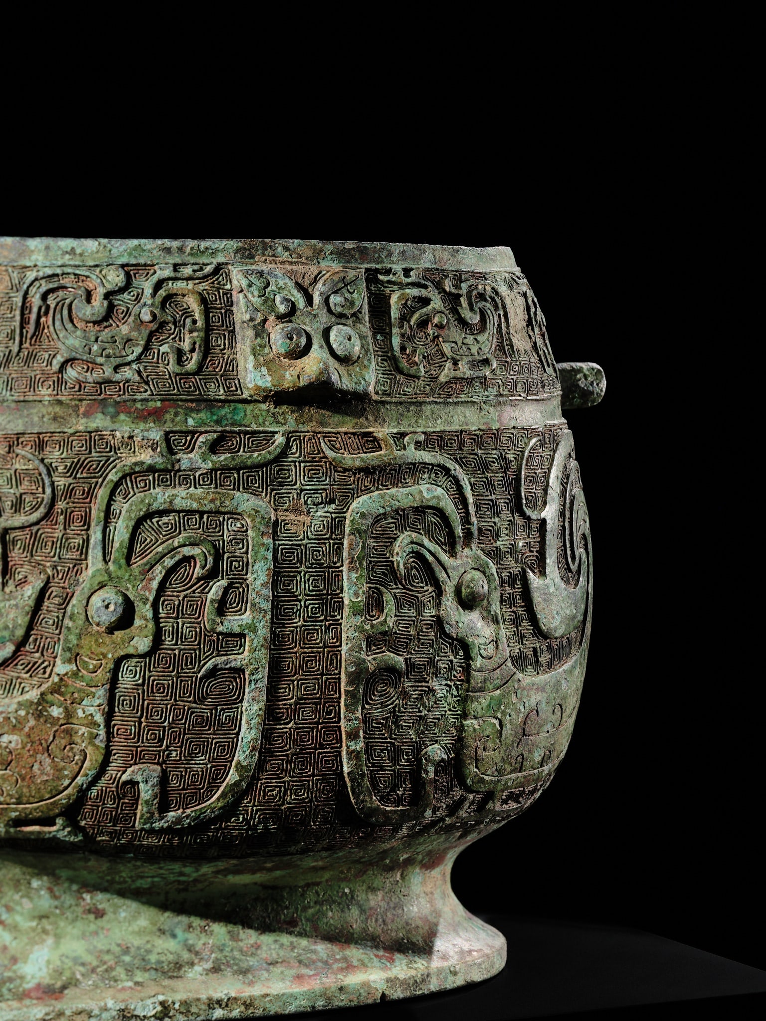 A RARE BRONZE RITUAL FOOD VESSEL, YOU, WESTERN ZHOU DYNASTY, 10TH CENTURY BC - 17