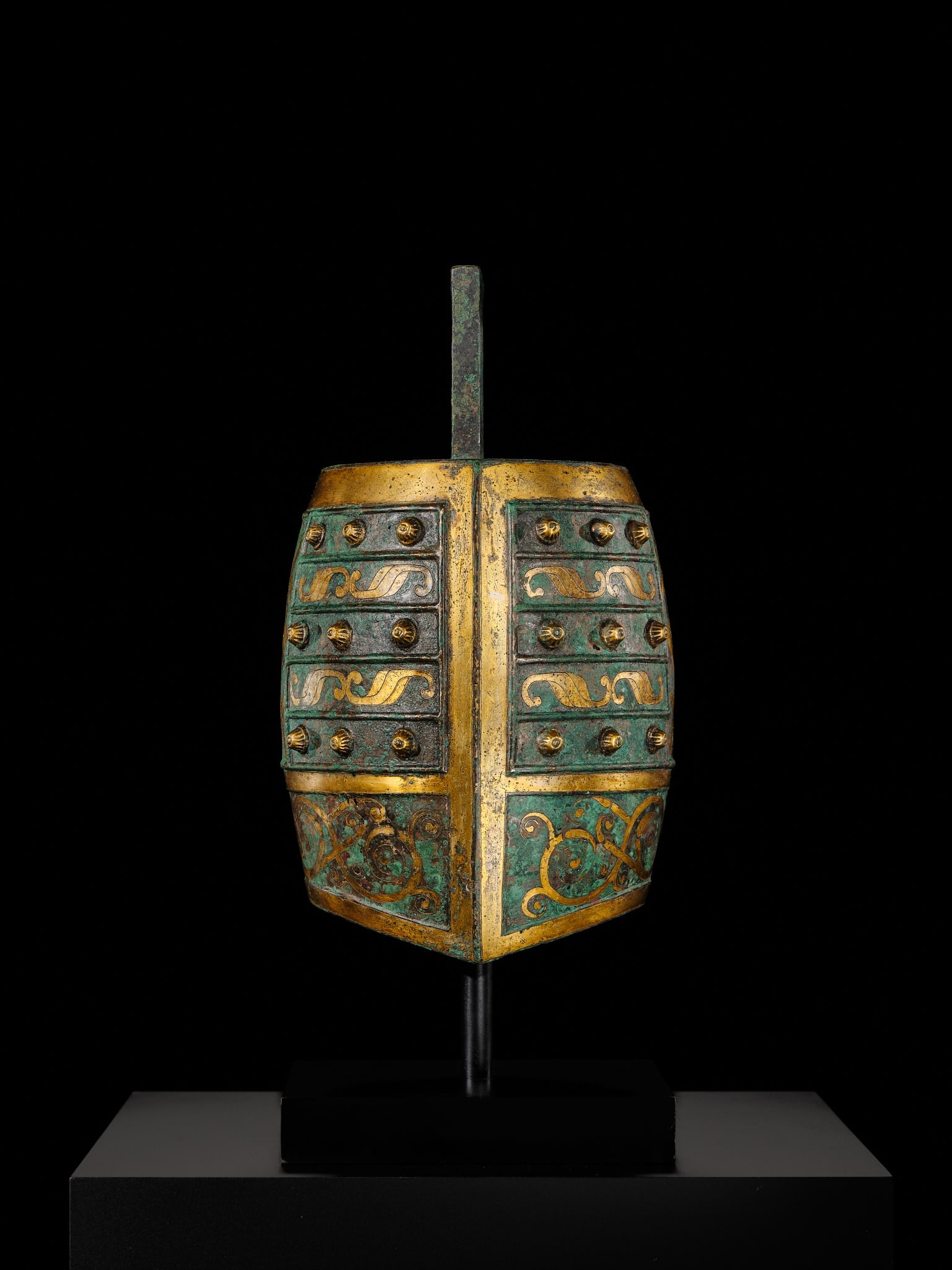 A PARCEL-GILT AND INCISED BRONZE BELL, NIUZHONG, WESTERN HAN DYNASTY - 6