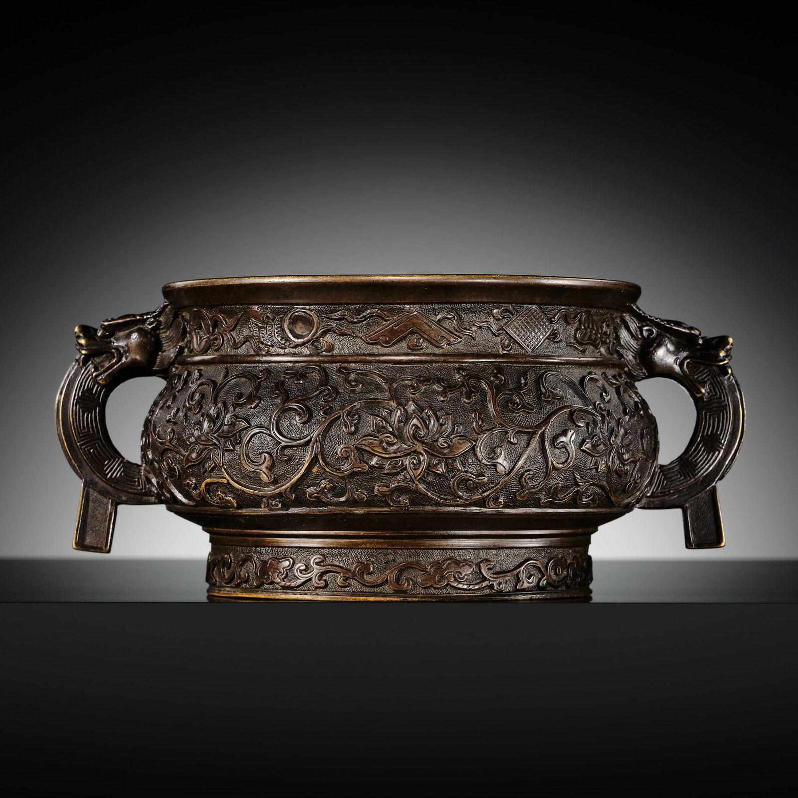 A HU WENMING 'LOTUS' BRONZE CENSER (GUI), HEAVILY CAST (1.5 KG), MING DYNASTY (1 of 17)