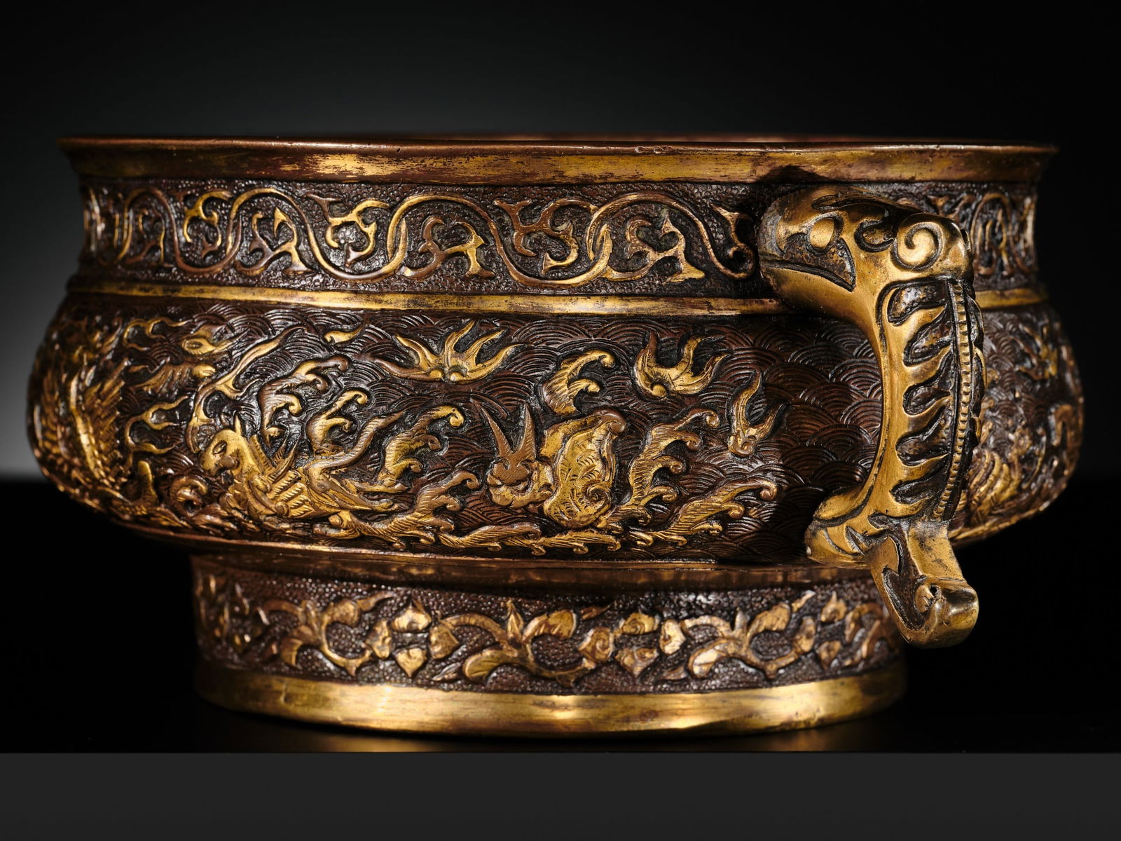A HU WENMING PARCEL-GILT BRONZE 'TEN MYTHICAL BEASTS' CENSER, GUI, MING DYNASTY - 6