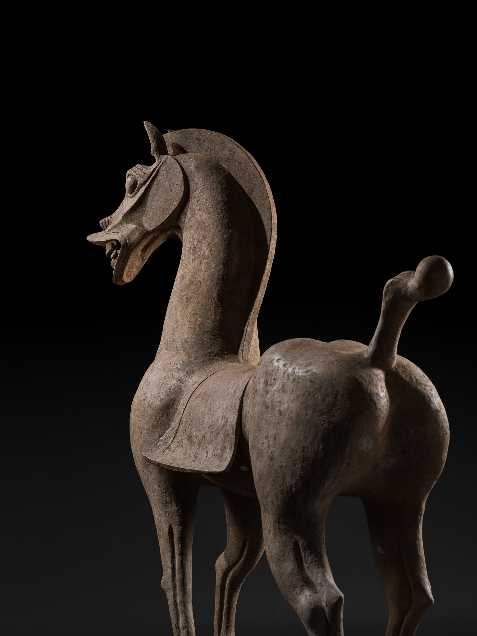 A MONUMENTAL AND HIGHLY IMPORTANT SICHUAN POTTERY HORSE, HAN DYNASTY, THE LARGEST EVER RECORDED FROM - 19