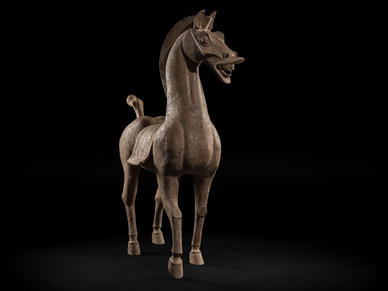 A MONUMENTAL AND HIGHLY IMPORTANT SICHUAN POTTERY HORSE, HAN DYNASTY, THE LARGEST EVER RECORDED FROM - 8