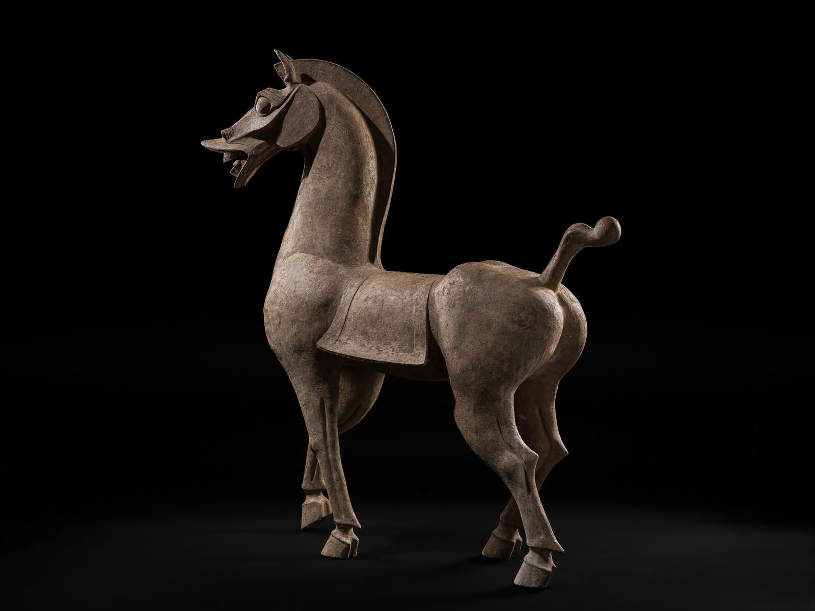 A MONUMENTAL AND HIGHLY IMPORTANT SICHUAN POTTERY HORSE, HAN DYNASTY, THE LARGEST EVER RECORDED FROM - 9