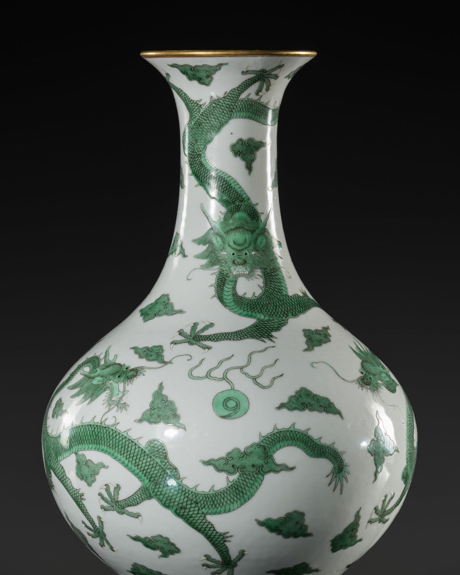 AN EXCEPTIONALLY RARE IMPERIAL 'FIVE DRAGONS' BOTTLE VASE, DAOGUANG MARK AND PERIOD (1 of 20)