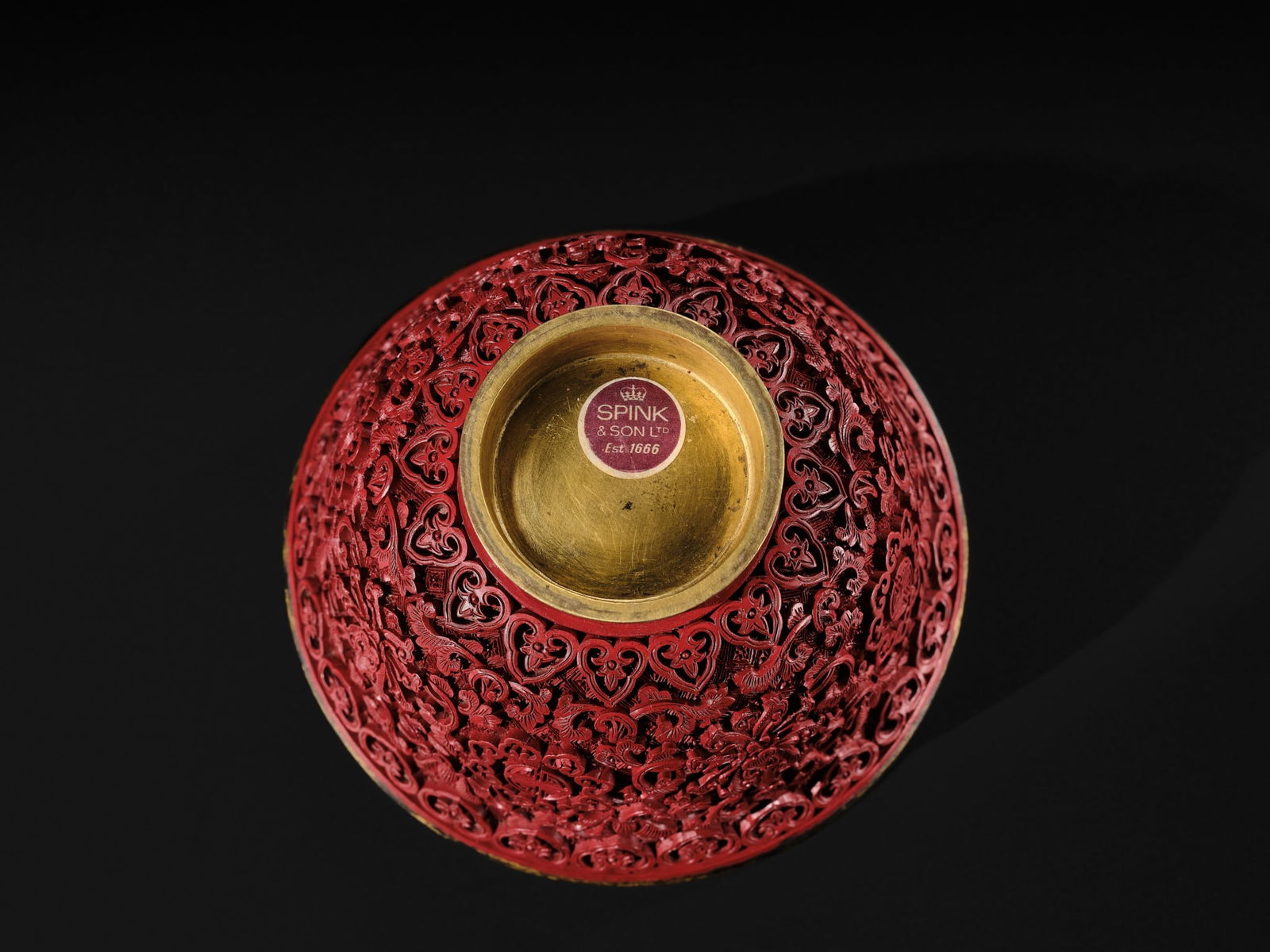 AN EXTREMELY RARE PAIR OF RICHLY GILT IMPERIAL BRONZE AND CINNABAR LACQUER 'SHOU' BOWLS AND COVERS, - 16