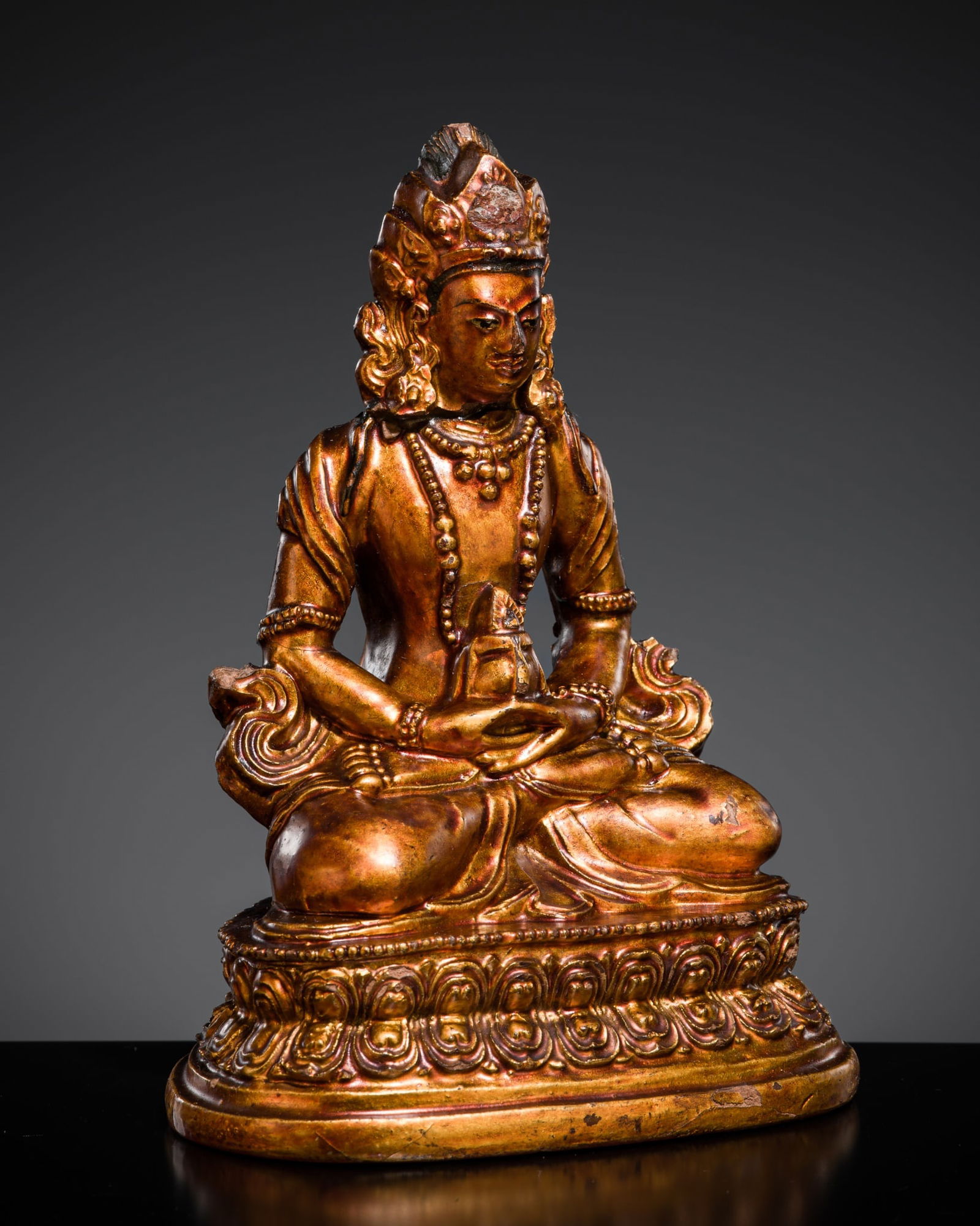A RARE GILT-LACQUERED CLAY FIGURE OF AMITAYUS, 18TH-19TH CENTURY (1 of 10)