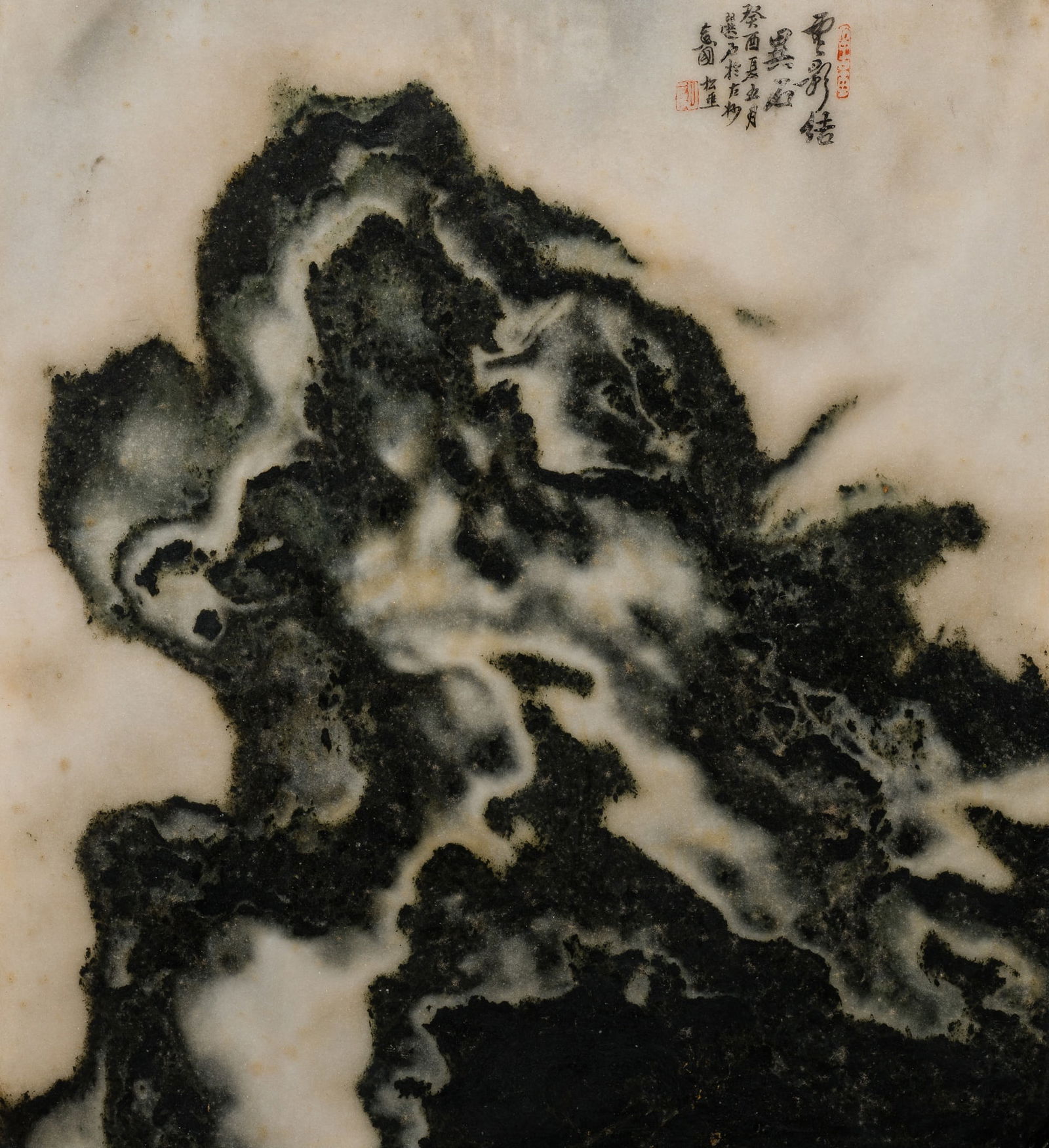 A BLACK AND WHITE DALI MARBLE 'DREAMSTONE' PANEL, 19TH CENTURY: A BLACK AND WHITE DALI MARBLE 'DREAMSTONE' PANEL, 19TH CENTURY China. Of rectangular form, the natural marble of creamy-white tones suffused with alternating light and dark gray and black swirls, remi