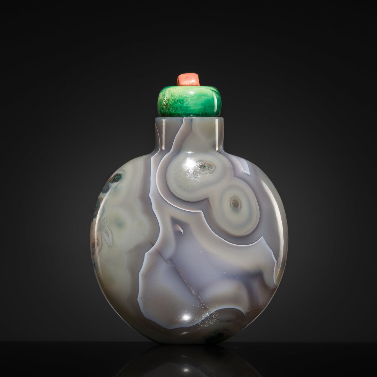 A DENDRITIC AND BANDED AGATE SNUFF BOTTLE, POSSIBLY IMPERIAL WORKSHOPS IN SUZHOU, 18TH TO EARLY 19TH (1 of 11)