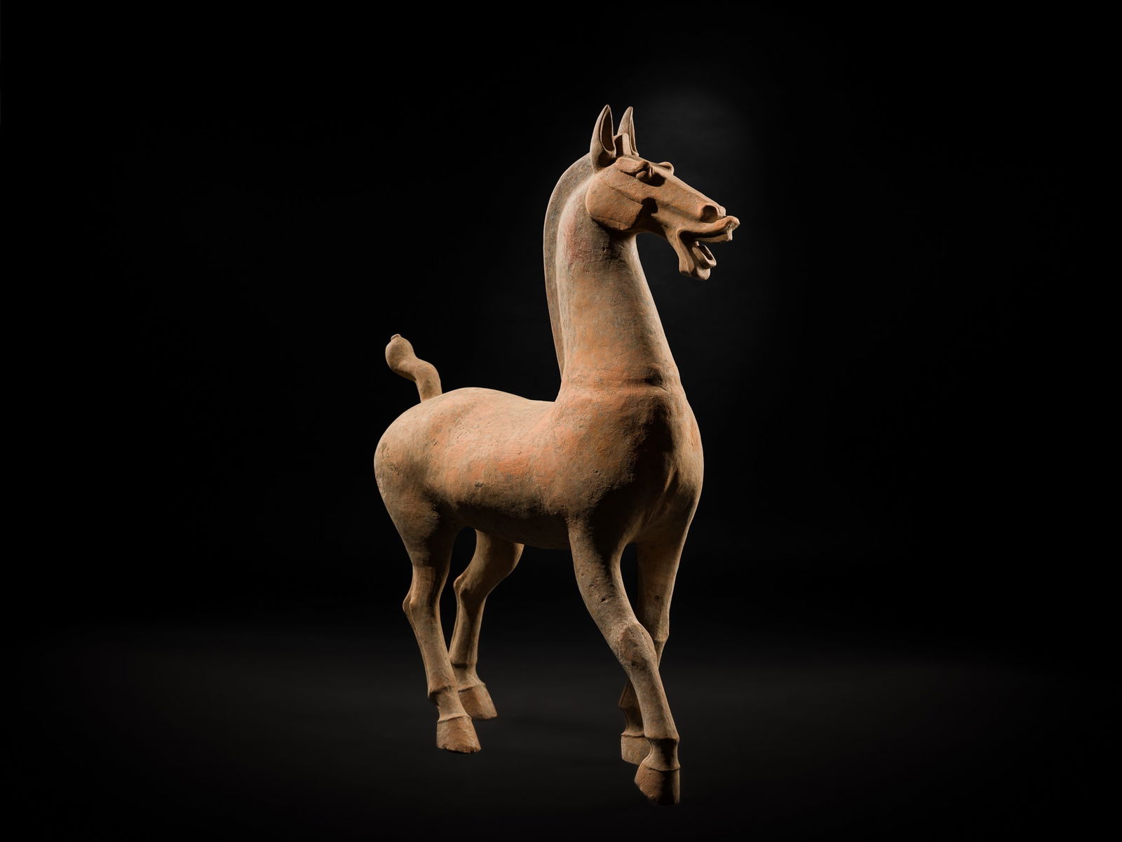 A LARGE SICHUAN POTTERY FIGURE OF A HORSE, EASTERN HAN DYNASTY, LENGTH 101 CM - 2