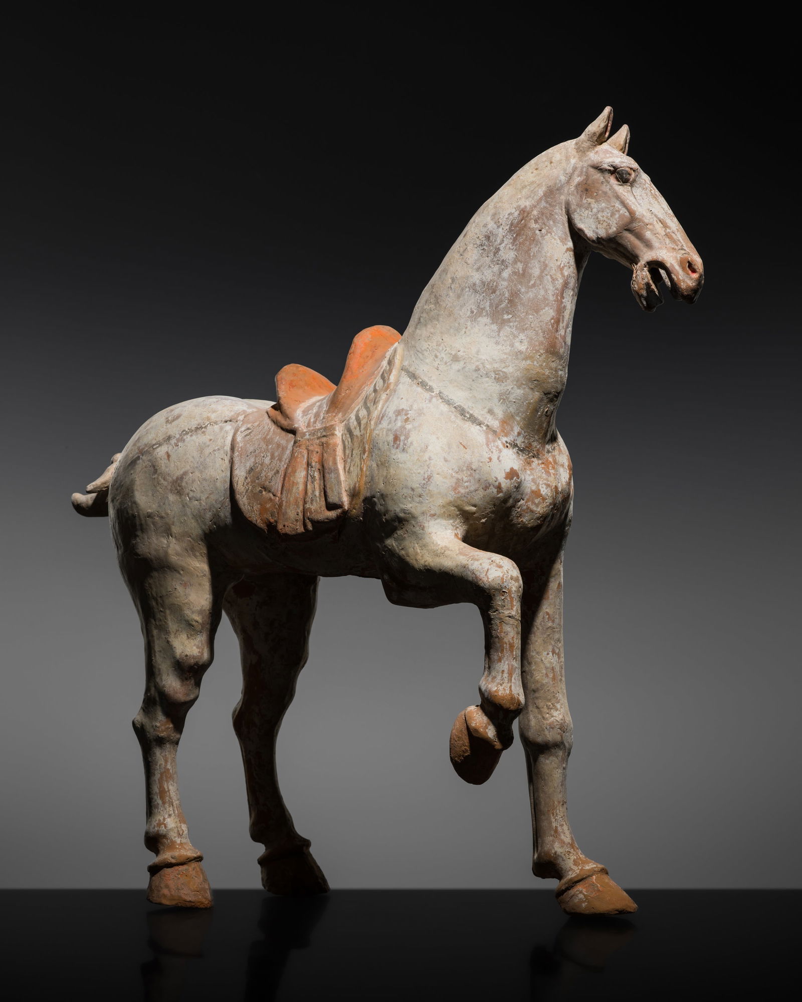 A LARGE (67 CM) PAINTED POTTERY FIGURE OF A PRANCING ARABIAN HORSE, TANG DYNASTY: A LARGE (67 CM) PAINTED POTTERY FIGURE OF A PRANCING ARABIAN HORSE, TANG DYNASTY Scientific Analysis Report: A thermoluminescence analysis report issued by Oxford Authentication on 25 February 2026, b