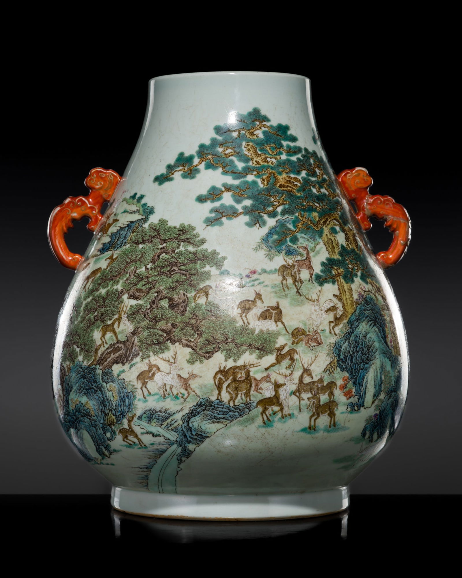 A FAMILLE ROSE 'HUNDRED DEER' HU-FORM VASE, 19TH CENTURY (1 of 18)